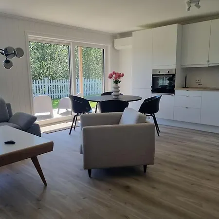 Villa Enebolig Med Hybel I Lyngdal